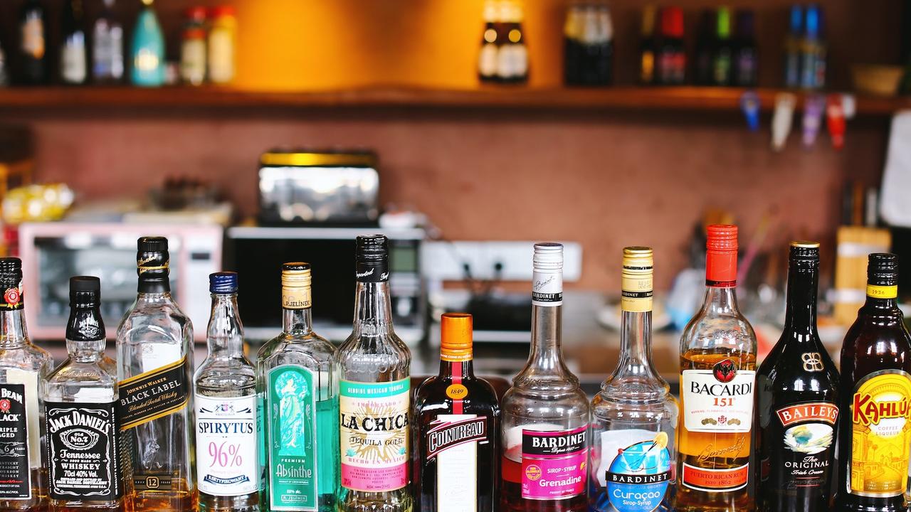 Liquor vs Liqueur: What Is The Difference? | European Bartender School